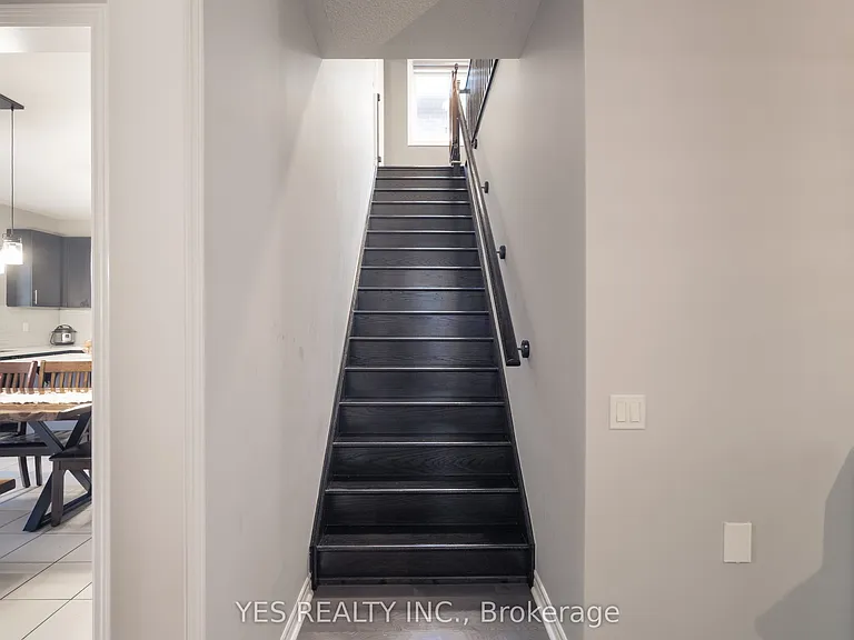 34 Newhouse Blvd — Photo 17