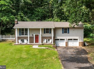 88 Chautaugua Rd, Arnold, MD 21012