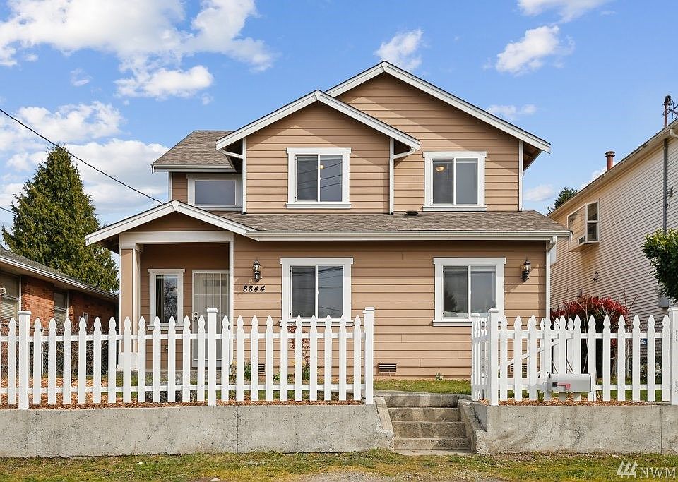 2nd image of 8844 38th Ave S