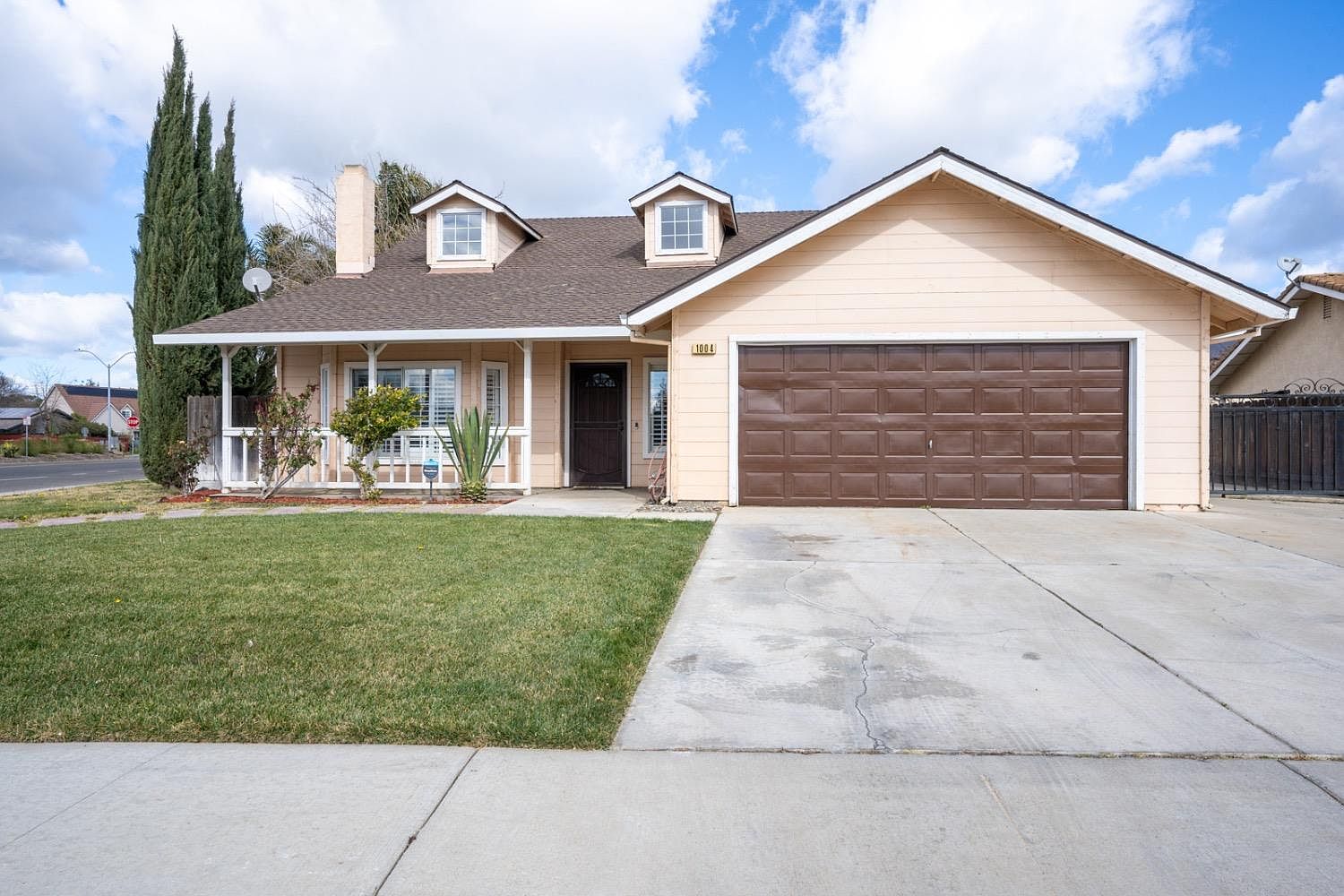 1004 Burlwood Dr, Los Banos, CA 93635 Zillow