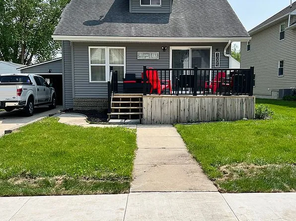 1005 Main Ave, Clear Lake, IA 50428