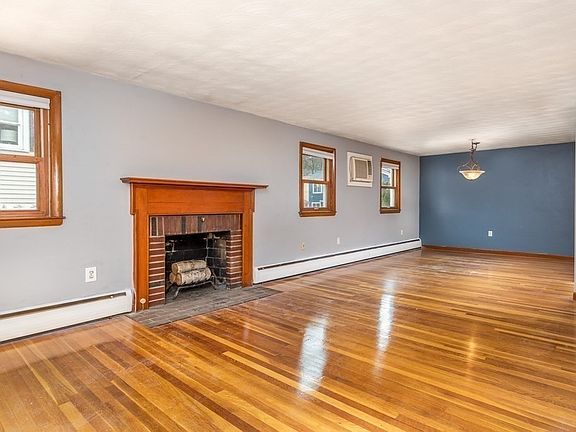 4th image of 11 Ann Ln