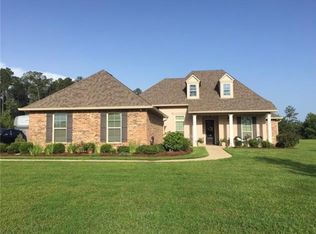 378 Long Lake Dr, Covington, LA 70435