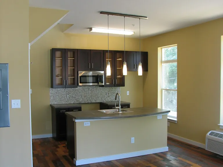 1000 Porter St #10 — Photo 3