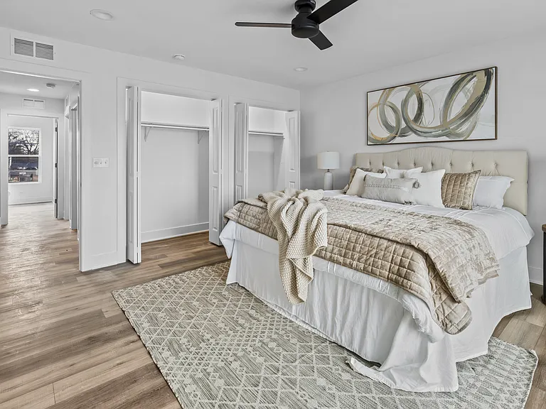 27W280 Bauer Rd — Photo 17