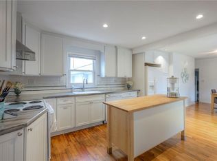 12701 10th St, Grandview, MO 64030