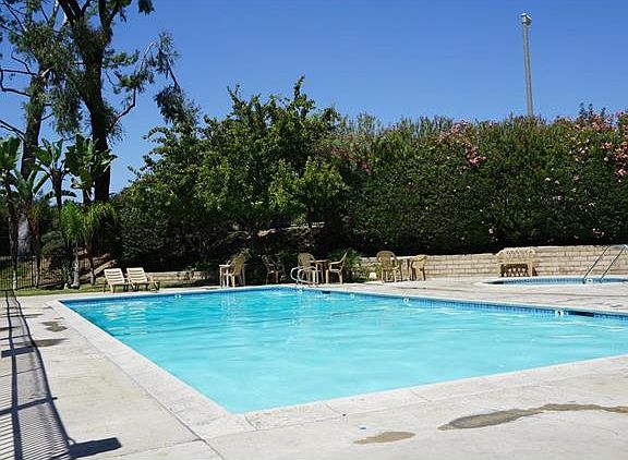 5th image of 23620 Monument Canyon Dr Unit B