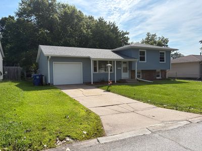 3621 Clover Hills Dr, Bettendorf, IA, 52722
