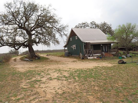5th image of 678 Tank Hollow Rd