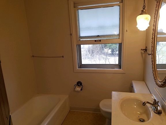 3rd image of 2213 Milburn Blvd