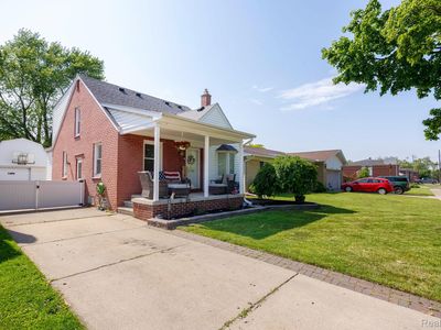 1040 17th St, Wyandotte, MI, 48192