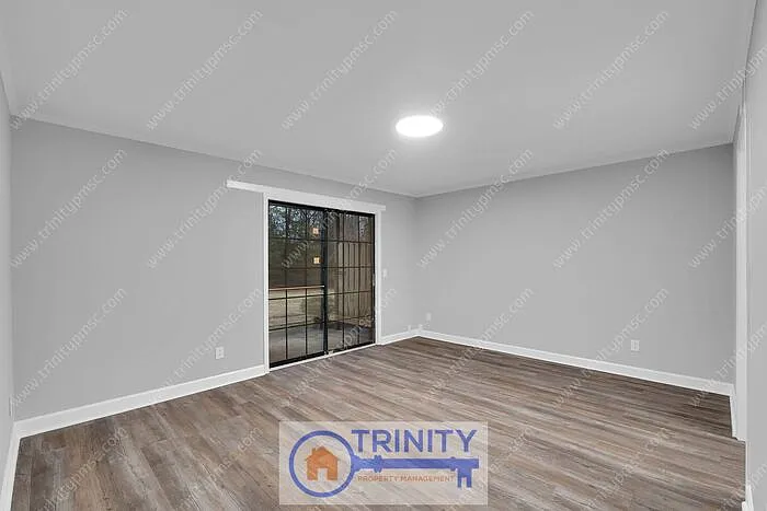 102 Lynn Cir #2D — Photo 11