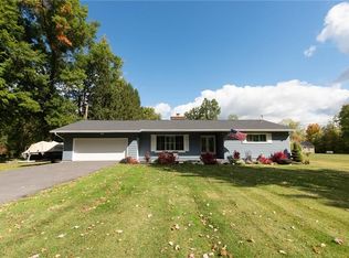 3981 Bonstead Rd, Clay, NY 13041