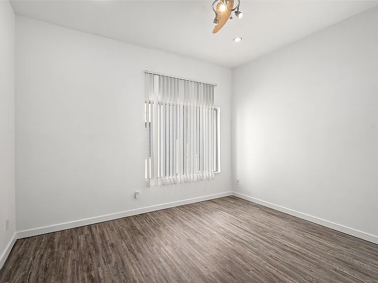 5712 Winsome Ln #5 — Photo 31