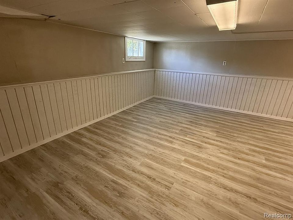 215 W Parent Ave, photo 17