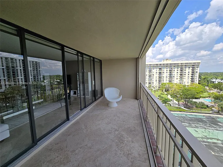 11113 Biscayne Blvd #854 — Photo 36