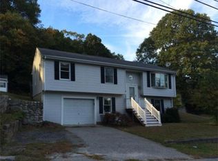 31 Gadoury Blvd, Woonsocket, RI 02895