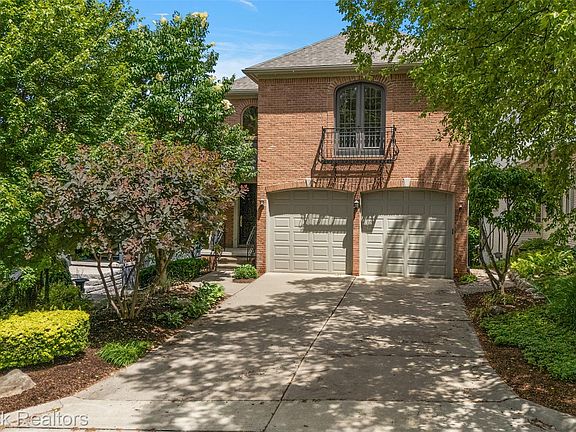3rd image of 5348 Sunny Crest Dr