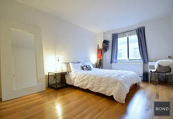 Rented by Bond New York | media 19