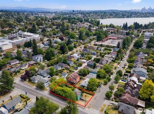 8256 Ashworth Ave N, Seattle, WA
