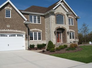25104 W Island Dr, Plainfield, IL 60544