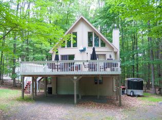 1008 Iroquois Way, Lake Ariel, PA 18436