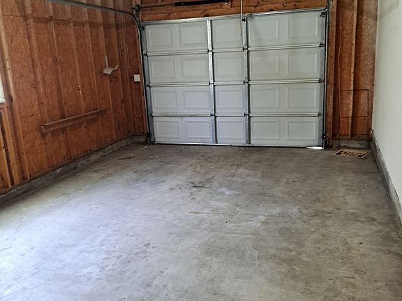 3rd image of 179 Cedar Cir #179