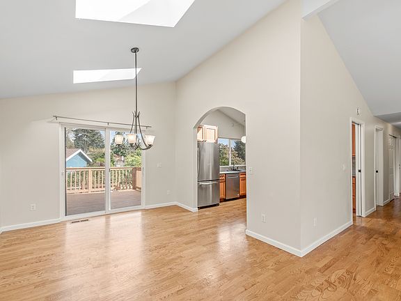 5th image of 9758 NE 134th Pl
