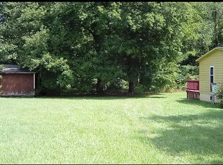 223 Airport Rd, Roanoke Rapids, NC 27870