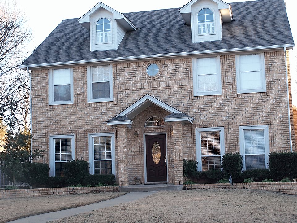 1st image of 800 Tall Oak Ln