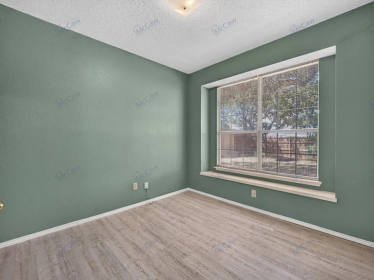7845 Ember Oaks Dr — Photo 8