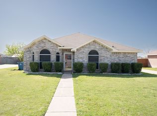 1025 Mockingbird Ln, Desoto, TX 75115