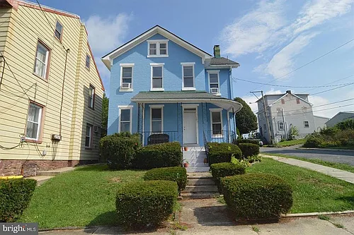 101 W Franklin St Photo 1