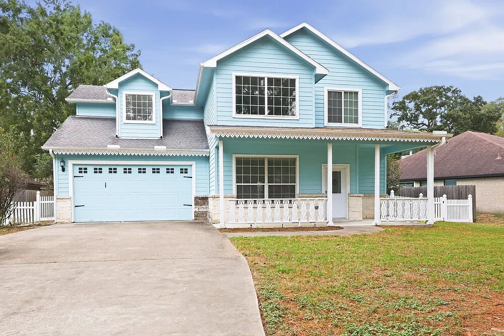5 bed, 3.5 bath, 2283 sqft, $2,360 — Photo 1