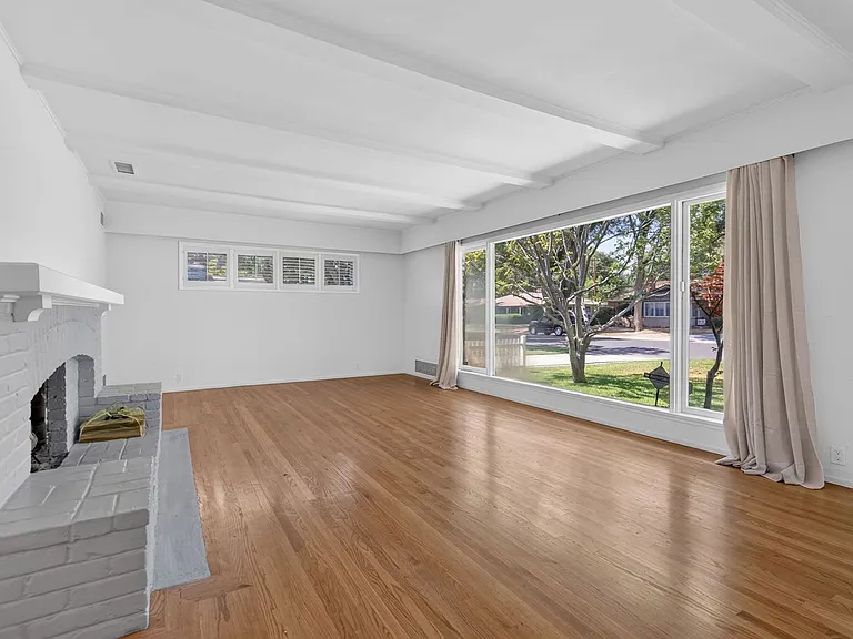 4260 Maplewood Pl — Photo 6