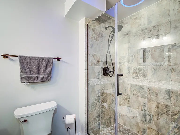 15744 Beau Ridge Dr — Photo 41