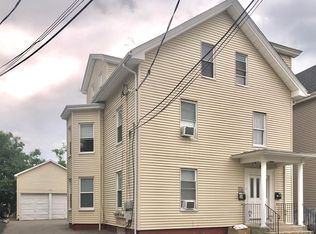 7 Manchester St, Pawtucket, RI 02860