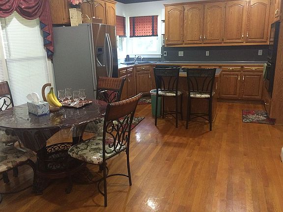 4th image of 132 Mallard Ct