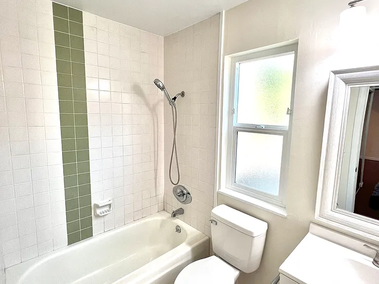 250 Chilpancingo Pkwy #25 — Photo 14