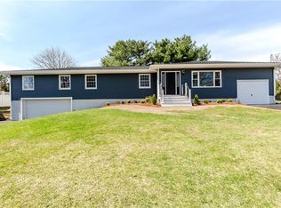 60 Tomahawk Trl, Cranston, RI 02921