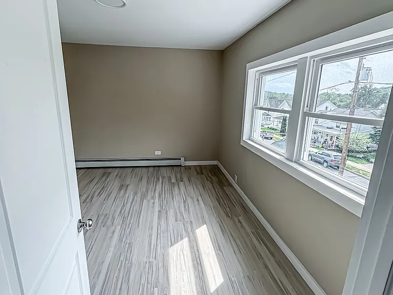 181 Pine St #2 — Photo 14