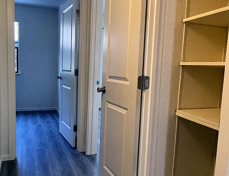 331 S Jefferson St #4 — Photo 8