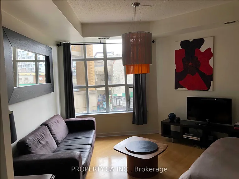 438 Richmond St W #308 — Photo 1
