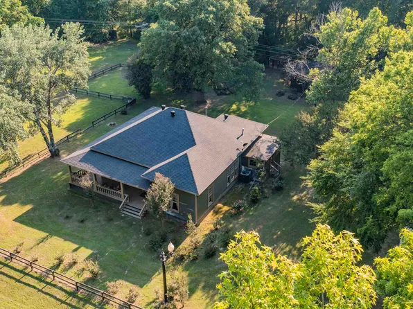 2244 County Road 4220, Annona, TX 75550
