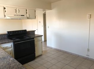 1320 Flower St APT C, Bakersfield, CA 93305