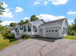 3 Mountain View Dr, Franklin, NH 03235