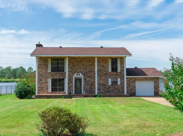 209 Cherokee Dr, Moultrie, GA 31768