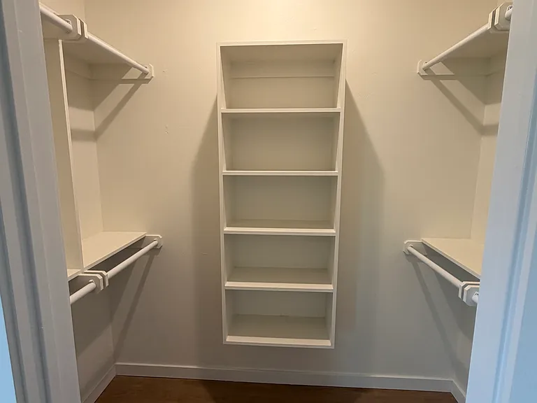541 SW 7th St #541 — Photo 5