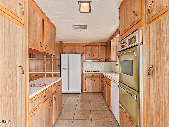 4th image of 2050 W Dunlap Avenue #B174