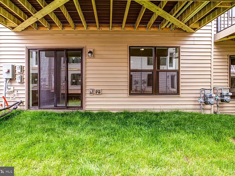 6227 Almerico Pl — Photo 82